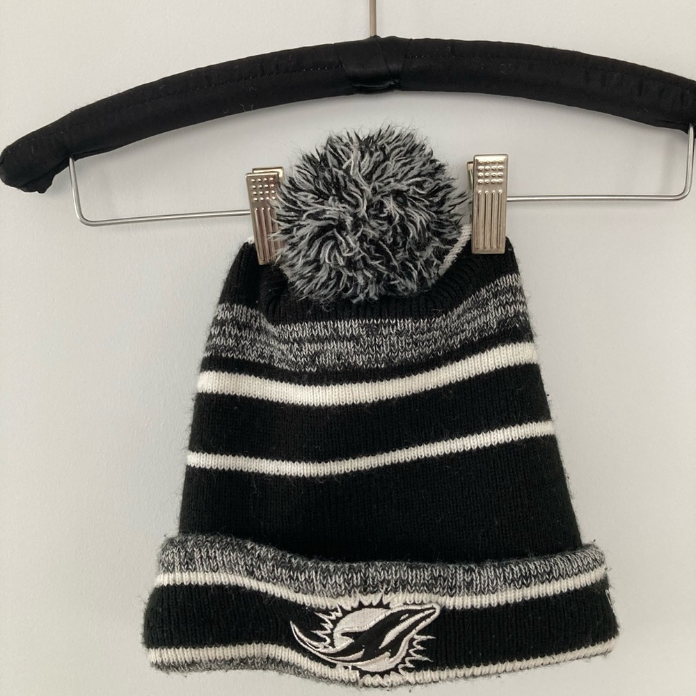 New Era Miami Dolphins Sport Knit Winter Hat